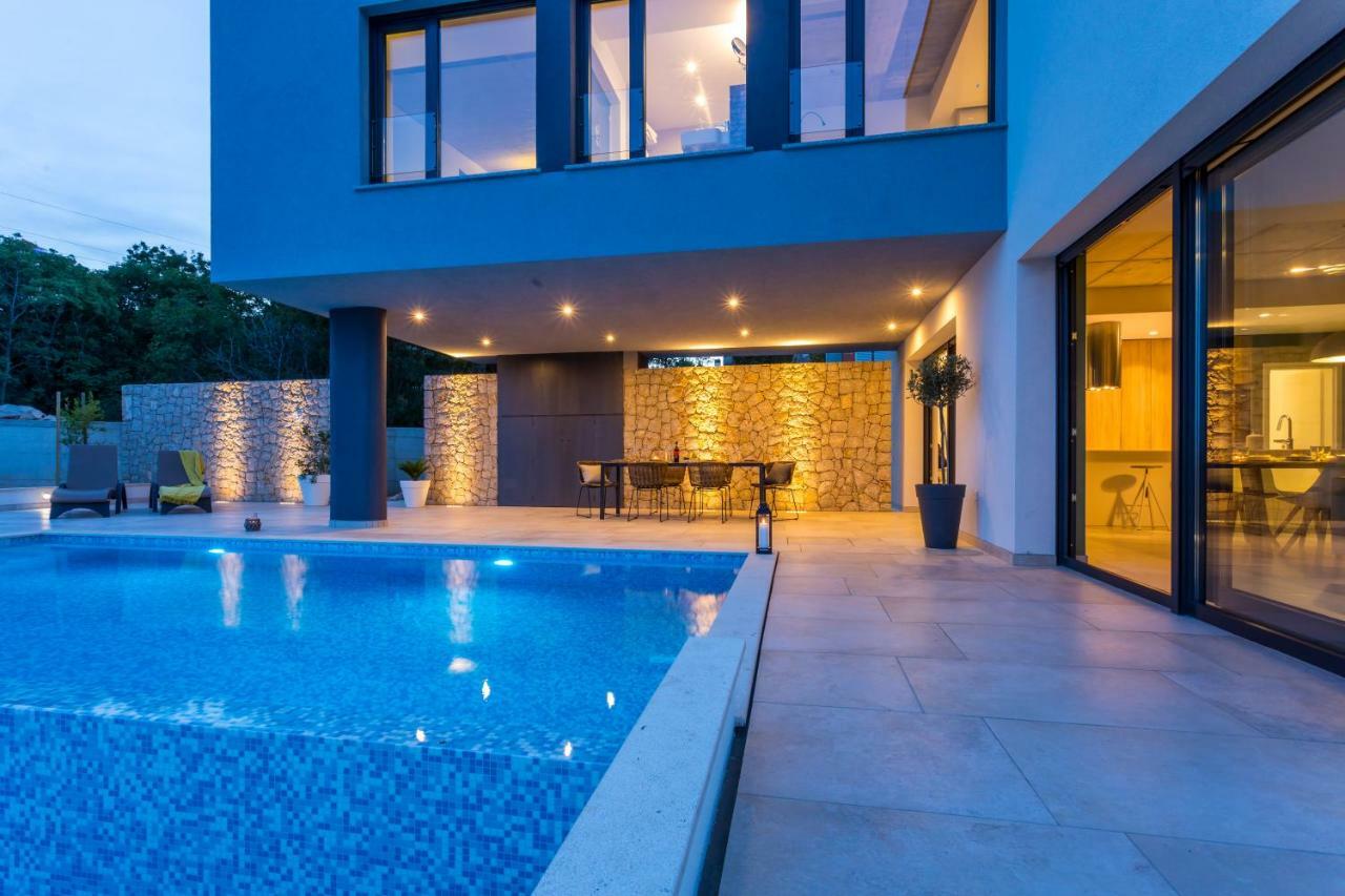 Villa Silente Salatic ภายนอก รูปภาพ