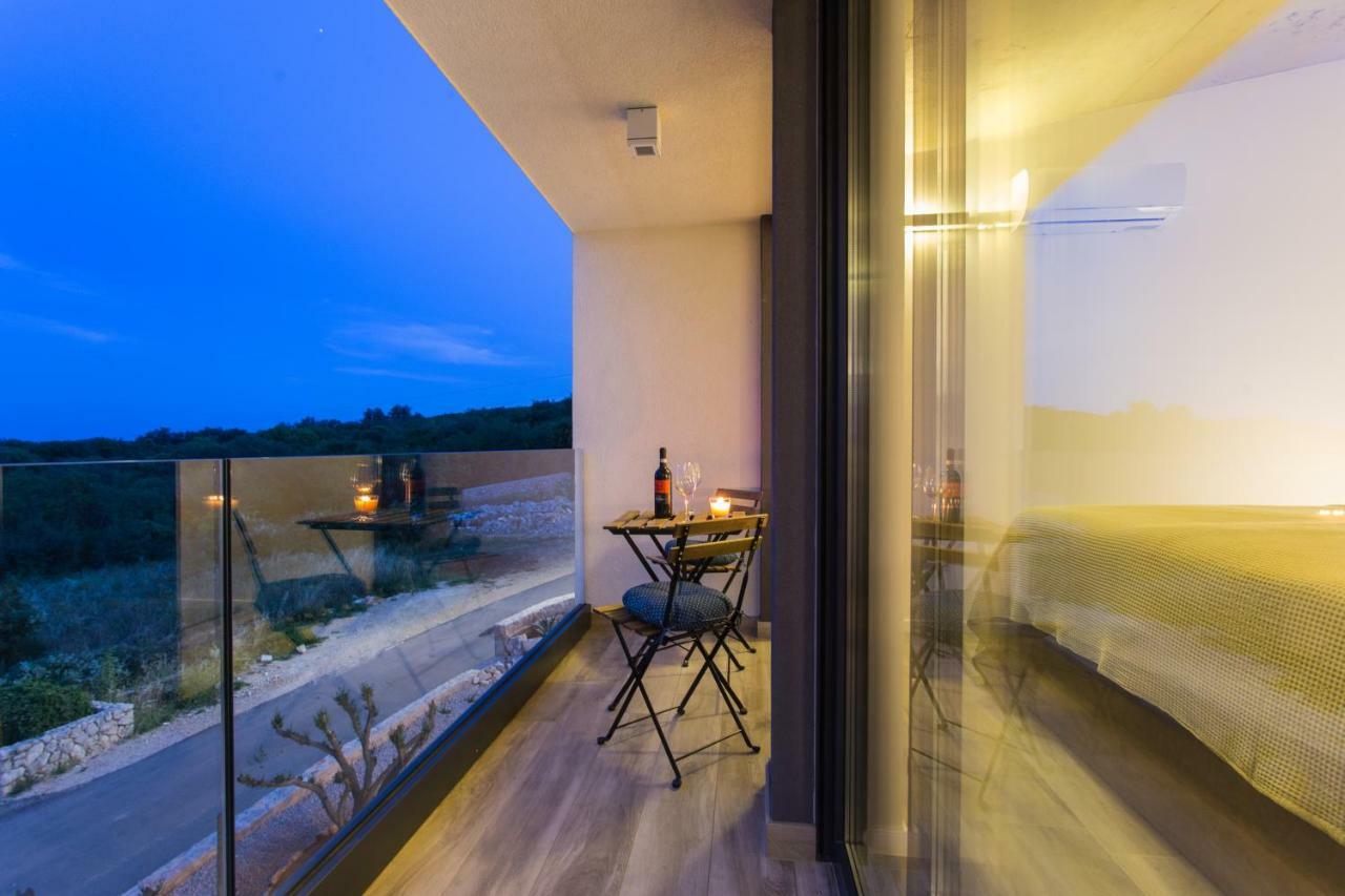 Villa Silente Salatic ภายนอก รูปภาพ